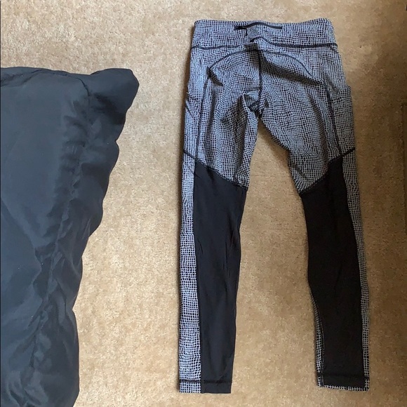 Lululemon leggings - Picture 6 of 6